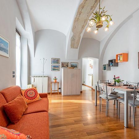 L'Antico Cedro Apartment Альба Экстерьер фото